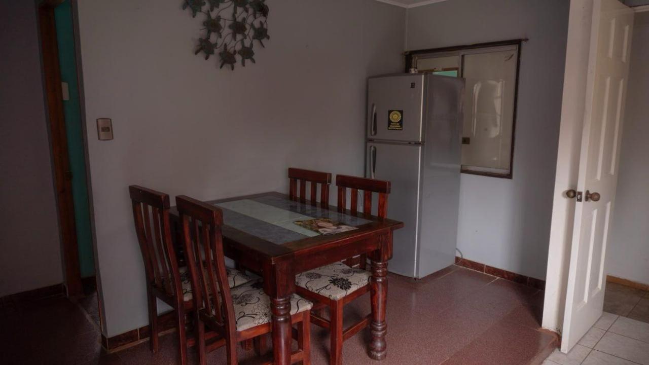 Petero Atamu Hotel Ханга Роа Екстериор снимка