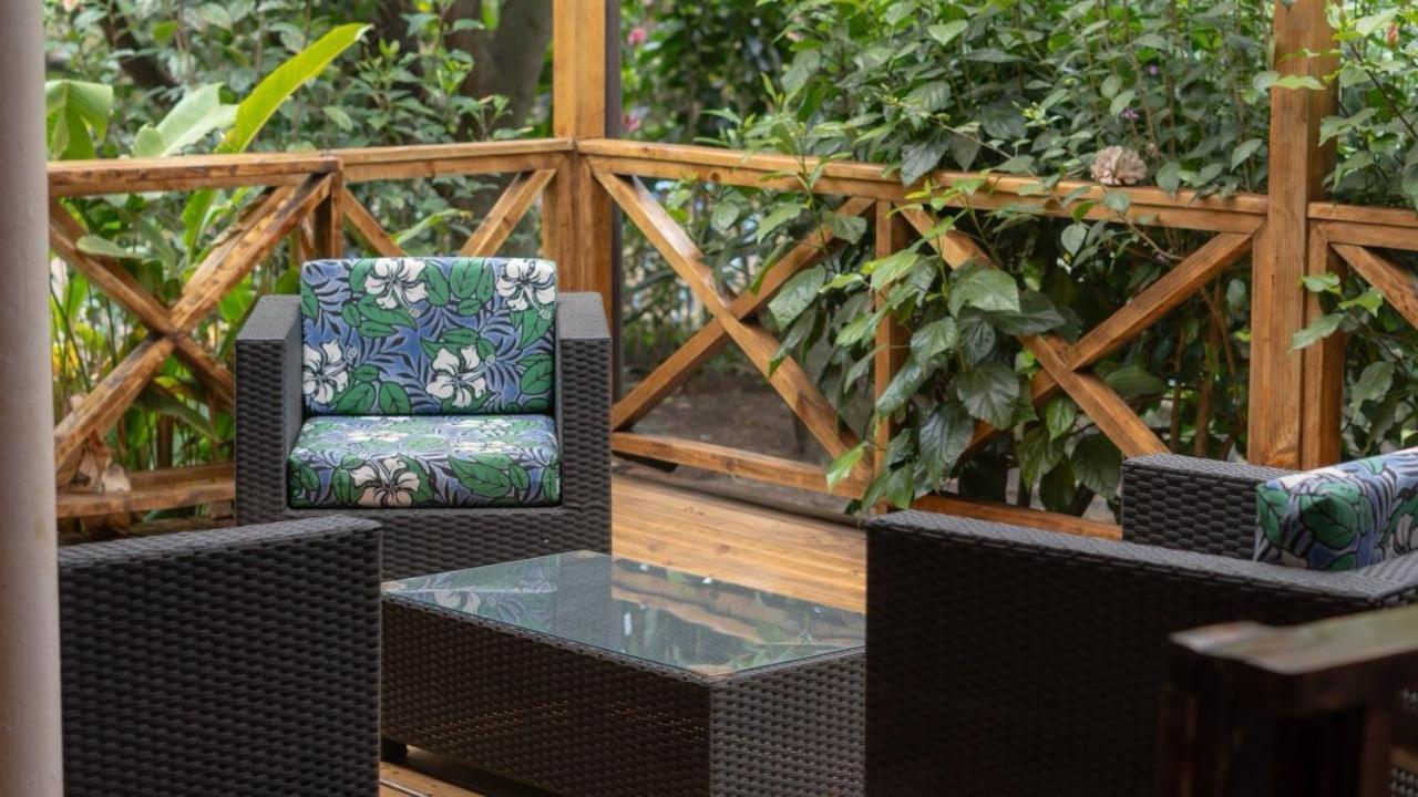 Petero Atamu Hotel Ханга Роа Екстериор снимка